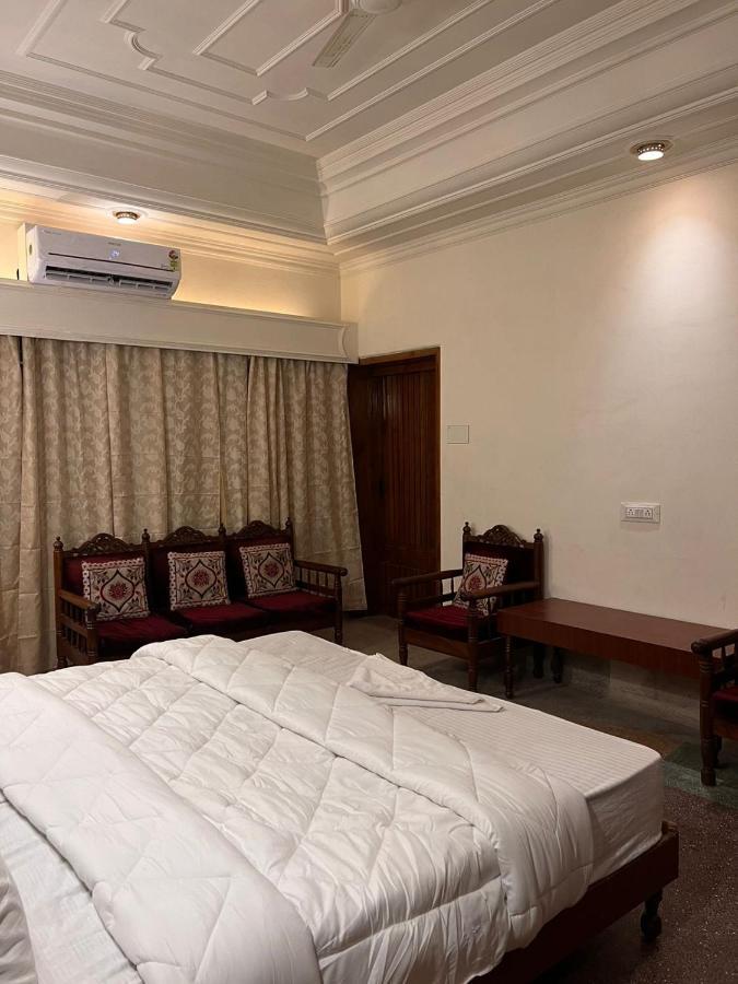 Aavaa Shanti Niwas Varanasi Bagian luar foto