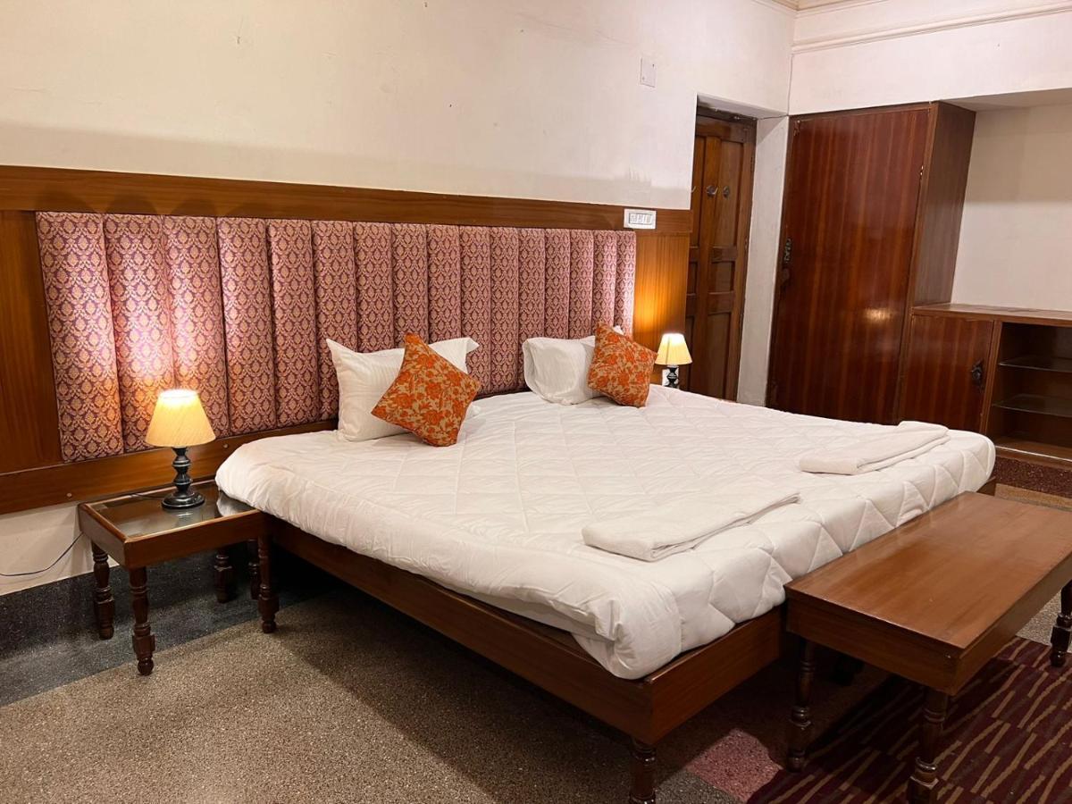 Aavaa Shanti Niwas Varanasi Bagian luar foto