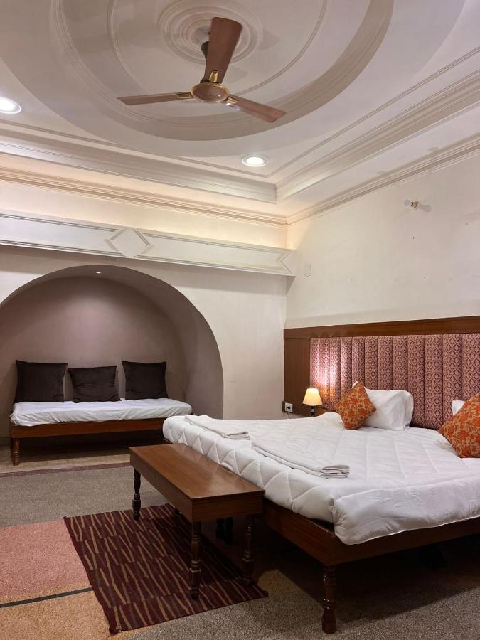 Aavaa Shanti Niwas Varanasi Bagian luar foto
