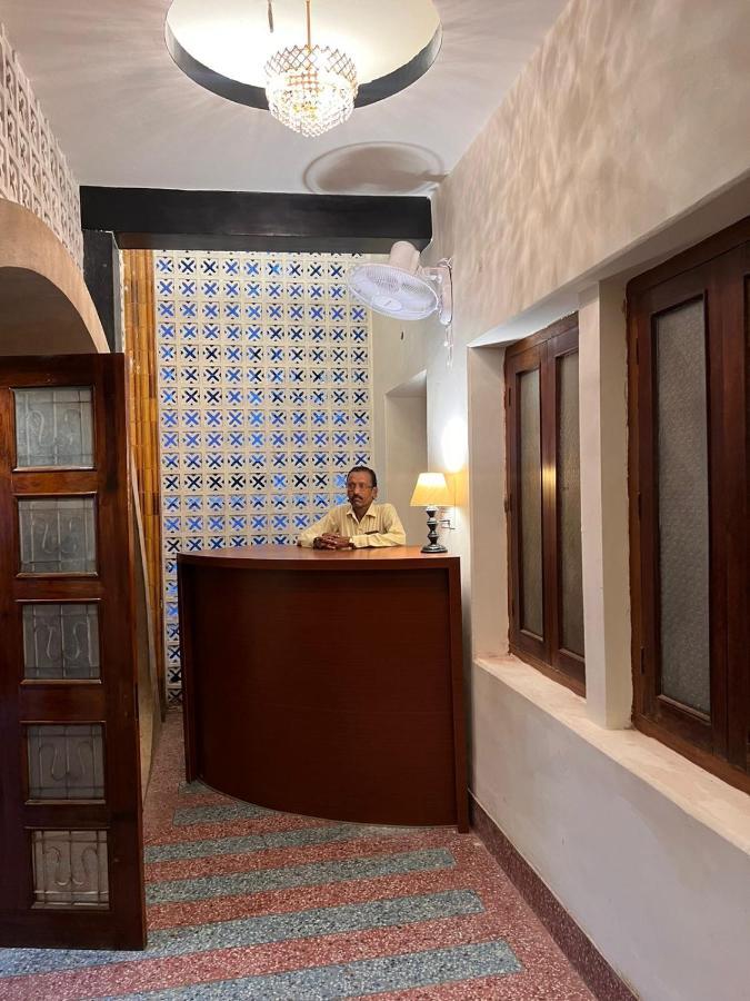 Aavaa Shanti Niwas Varanasi Bagian luar foto